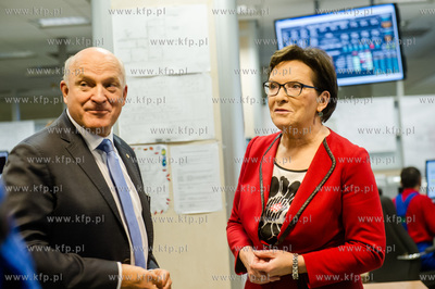 Gdansk. Wizyta Premier RP Ewy Kopacz w siedzibie Grupy...