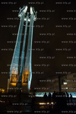 Gdansk. Plac Solidarnosci. Przedstawiciele Mlodziezowki...