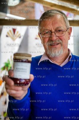 Gdansk. Oliwa. Plac przed Katedra Oliwska.X edycja...