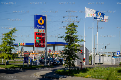 Gdańsk. Stacja benzynowa Statoil 1-2-3.
20.07.2016
fot....
