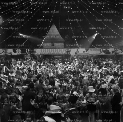 Zabawa choinkowa dla dzieci w hali Olivia na Przymorzu....