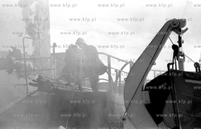 Grozny pozar silowni masowca m/v Norvest 12km od Portu...