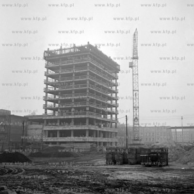 Budowa wiezowwca Prorem na Heweliusza w Gdansku.
15.02.1974
4luty74_z.kosycarz_p33
Fot....