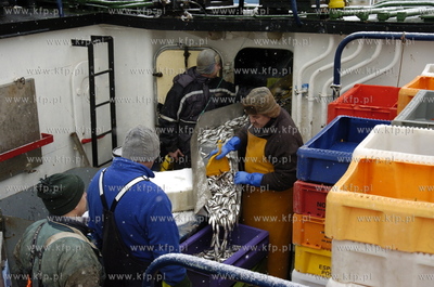 Ustka
Rybacy z kutra UST-203 w czasie jednego z ostatnich...