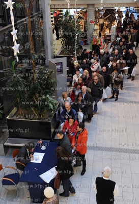 Centrum Handlowe Manhattan w Gdansku Wrzeszczu. Maciej...