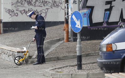Szczecin. Akcja ratownicza polegajaca na poszukiwaniu...