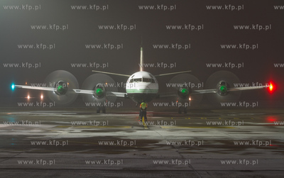 Z gdanskiego lotniska z cargo dla DHL lata jeden z...