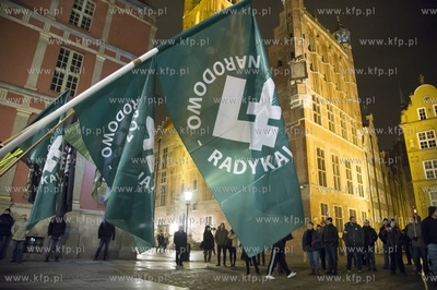 Gdańsk Manifestacja antyimigrancka Dość Płonącej...