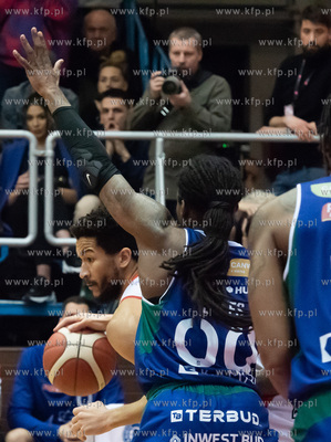 Grupa Sierleccy Czarni Słupsk wygrali 83:77 z Anwilem...