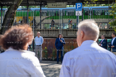 Spacer z radnymi z okazji otwarcia nowego woonerfu...