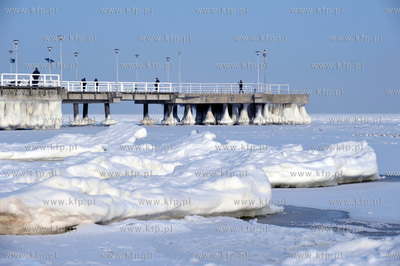 Niska temperatura spowodowala zamarzniecie Zatoki Gdanskiej....