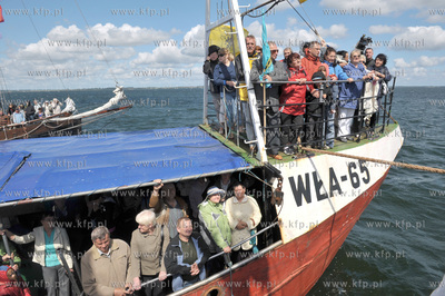 Morska Pielgrzymka Rybakow na odpust Sw. Apostolow...