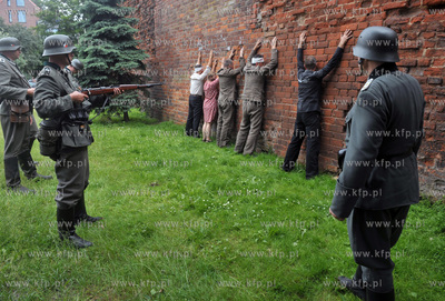 Plan filmu 14 godzin. Pierwsi w walce o obronie Poczty...