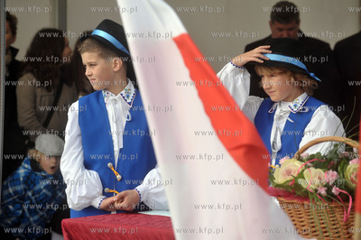 Banino, ul. Tuchomska. Uroczystosc wmurowania kamienia...