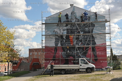 Nowy murales Zolnierze Wykleci autorstwa artystow Rafala...