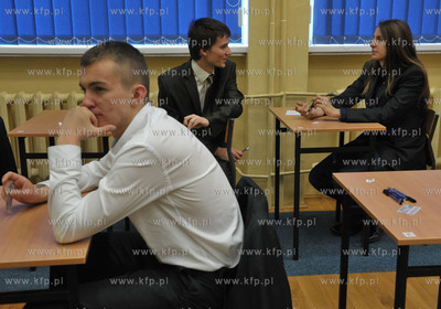 Egzamin maturalny w XX LO w Gdansku w dzielnicy Piecki-Migowo,...