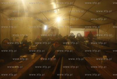 Gdynia.  Zdjecia z realizacji filmu Czarny Czwartek...