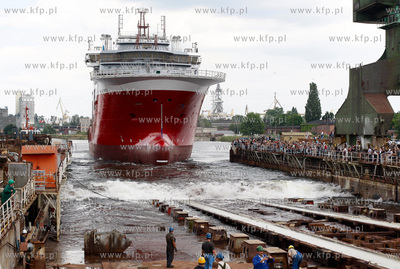 Stocznia Gdansk. Wodowanie specjalistycznego statku...