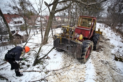 Wycinka drzew pod budowe trasy Pomorskiejpomorks Kolei...