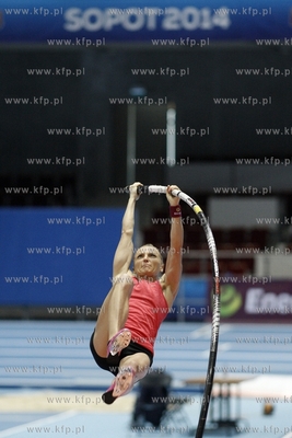 Trening skoczkini o tyczce Anny Rogowskiej, przed rozpoczynajcymi...
