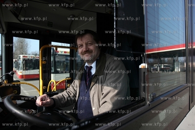 Zajezdnia autobusowa ZKM przy ul. Hallera w Gdańsku....