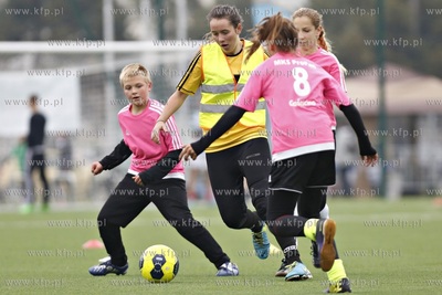 Gdansk Zaspa. Pilkarski turniej dzikich druzyn Do przerwy...