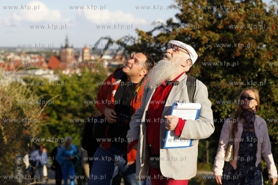 Literacki spacer po Gdansku z Mieczyslawem Abramowiczem.
19.08.2014
fot....