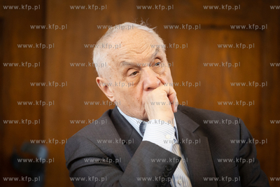 Sesja Rady Miasta Sopotu. Nz. Wieczesław Augustyniak.
06.04.2023
fot....