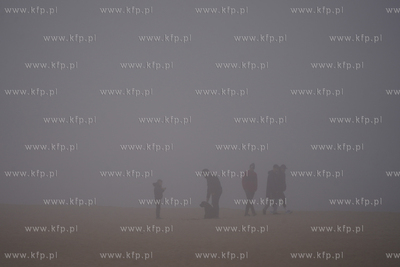 Statek Zhen Hua 36 z czterema potężnymi suwnicami...