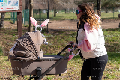Gdańsk. Park Reagana. “Goń Zajączka” druga edycja...