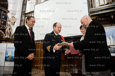 Gdansk. Dwor Artusa. Uroczystosc wreczenia nagrod zeglarskich...