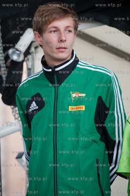 Gdansk. Scena na Targu Weglowym. Prezentacja druzyny...