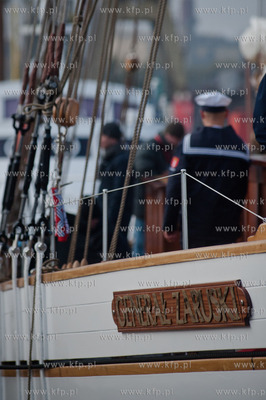 Gdansk. Stocznia Remontowa. Prezentacja zaglowca STS...