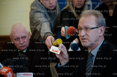 Gdansk. Pomorski Urzad Wojewodzki. Sala Kominkowa....