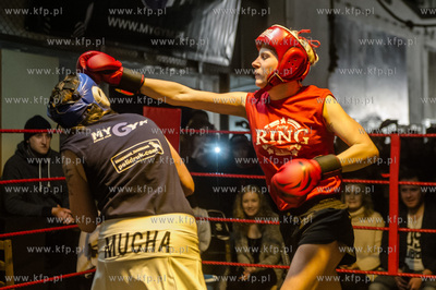 Klub bokserski Ring3city na terenie stoczni gdanskiej....
