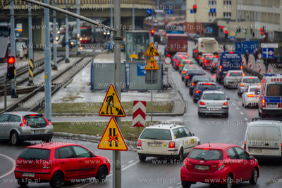 Gdansk. Zmiany w organizacji ruchu w ciagu al. Armii...