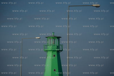 Gdańsk.  Falochron Zachodni w Nowym Porcie.
16.02.2017
fot....