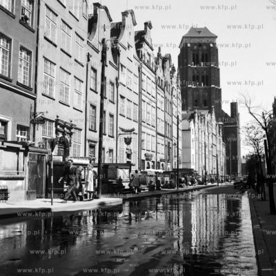 Ulica Piwna pod deszczu. 1968
0001559z
Fot. Zbigniew...