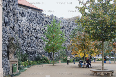 Praga (Czechy). W Ogrodach Senatu Republiki Czeskiej...