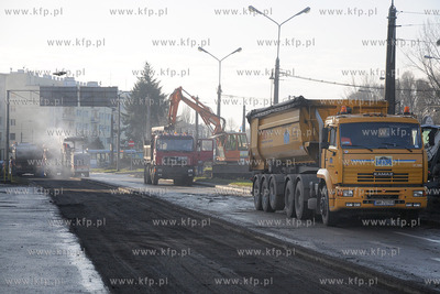 Poczatek przebudowy ukladu drogowego Wezel Sw. Maksymiliana...