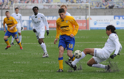 Kolejny raz przy pustych trybunach z powodu nalozonego...