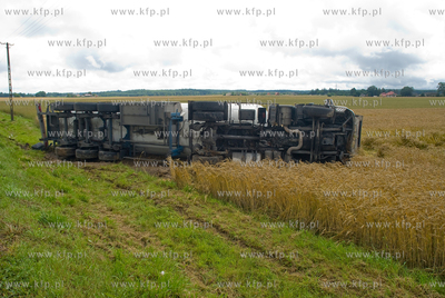 W podslupskiej miejscowosci Saborze, na drodze krajowej...