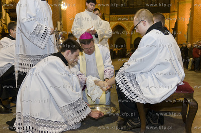 Msza Wieczerzy Panskiej w katedrze pelplinskiej sprawowana...