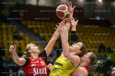 Orlen Basket Ligi Kobiet. VBW Arka Gdynia - Ślęz...