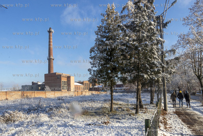 Ulica Chopina w Pruszczu Gdańskim. Po lewej teren...