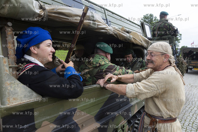 DROP ZONE - V Spotkanie Grup Rekonstrukcyjnych Armii...