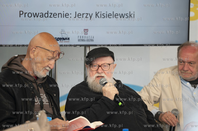 Gdynia, Bulwar Nadmorski. Plener Literacki. Nz. spotkanie...