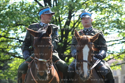 Gdansk. Obchody rocznicowe Konstytucji 3 Maja, kwiaty...