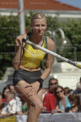 Molo w Sopocie - konkurs skokow "Tyczka na molo" ....