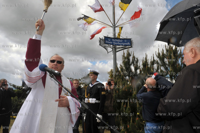 Obchody 800 lecia Zukowa. Mieszkancy miasta i goscie...